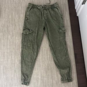 BDG Green Cargo Pants